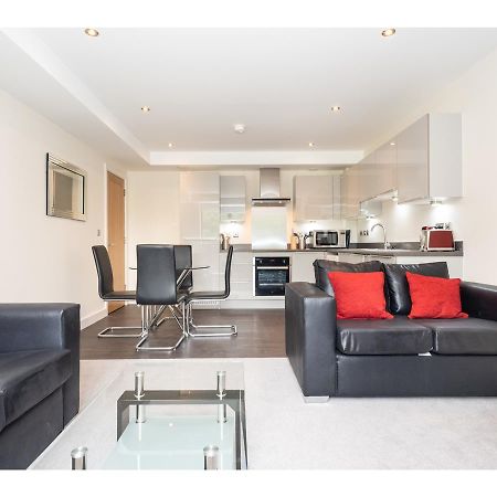Stylish Flat Near The City Centre - Pass The Keys York Exterior photo