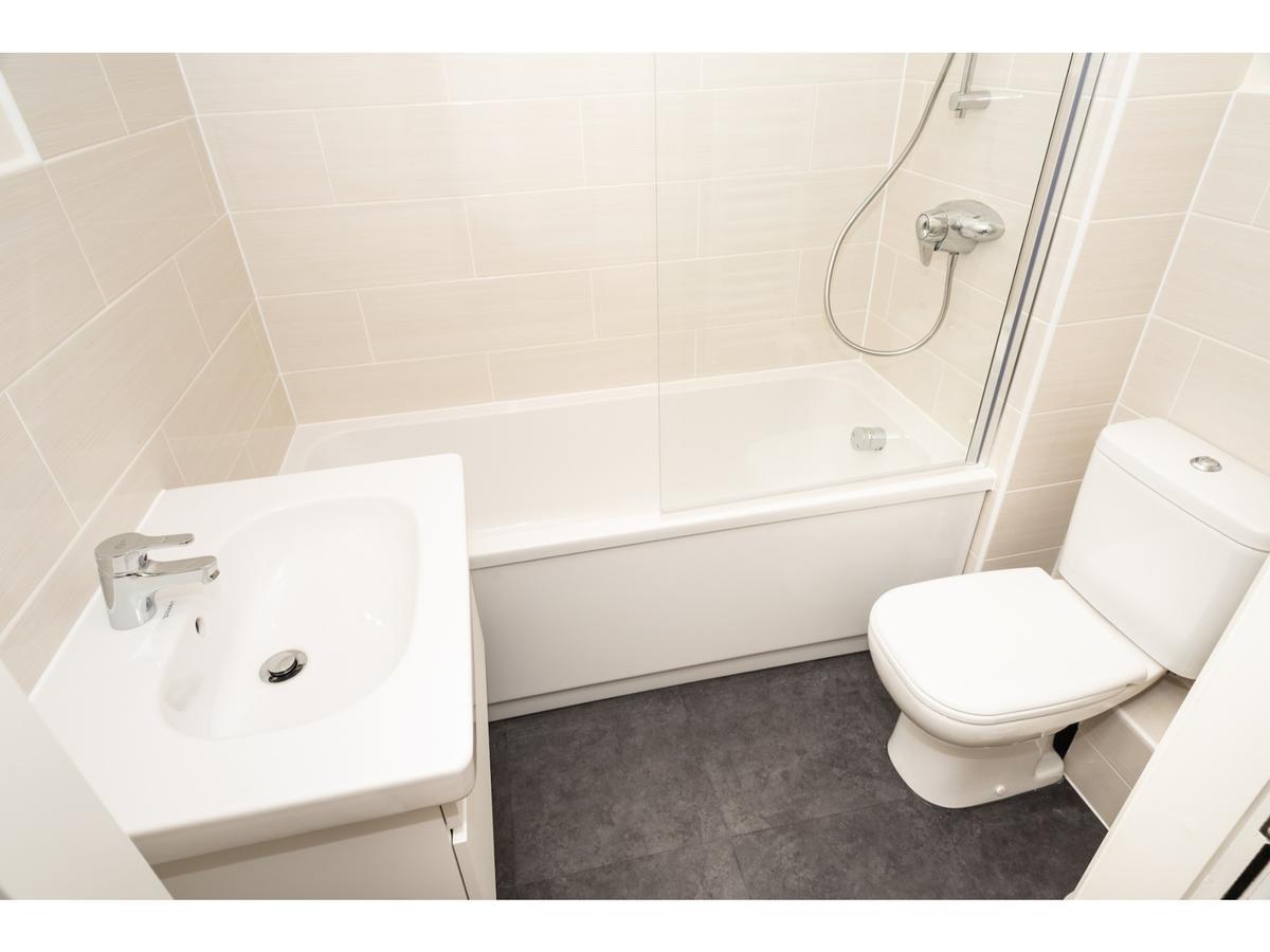 Stylish Flat Near The City Centre - Pass The Keys York Exterior photo