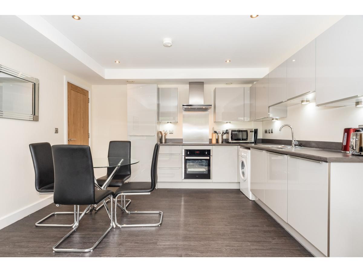 Stylish Flat Near The City Centre - Pass The Keys York Exterior photo