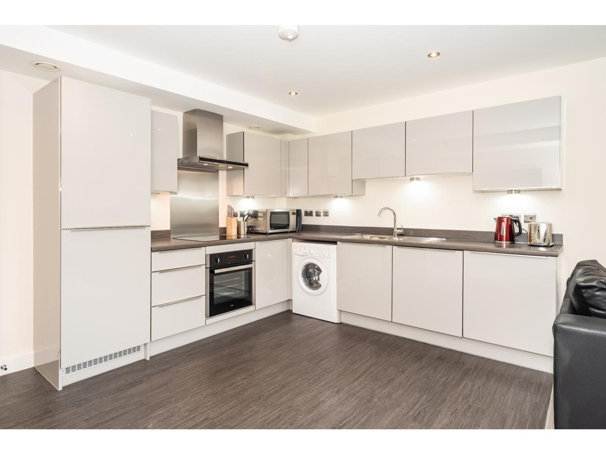 Stylish Flat Near The City Centre - Pass The Keys York Exterior photo