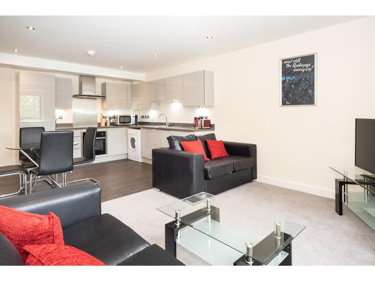Stylish Flat Near The City Centre - Pass The Keys York Exterior photo
